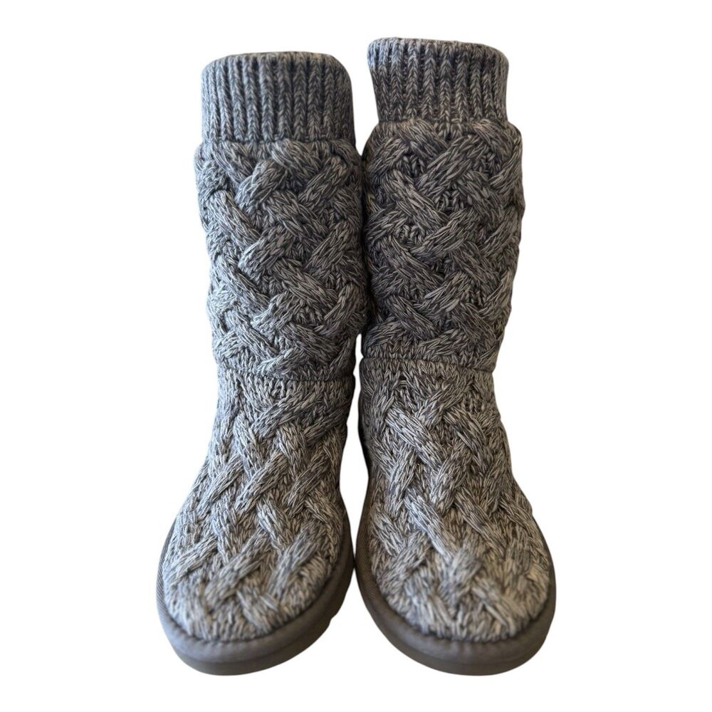 UGG Isla Knit Boots Grey Heathered Charcoal Women's Size 6